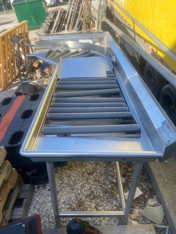 Stainless dish system feed unit table conveyor