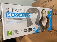 Izza Fitness shiatsu shoulder massager