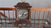 Hamilton mantle clock-25 yrs service