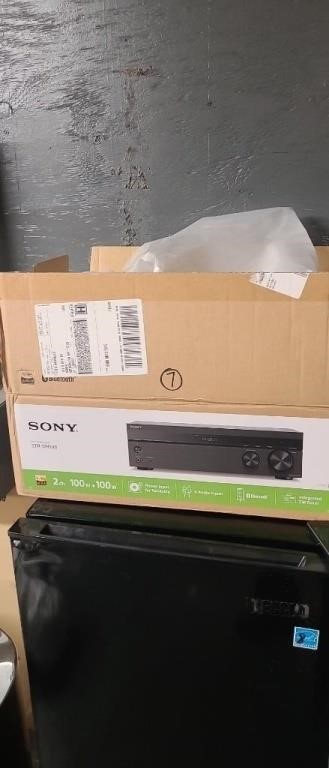 IN BOX SONY RECEIVER