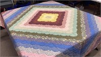 Amish Quilt ‘Ocean Wave’ 102x114, hand made!