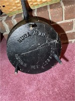 POCASSET IRON WORKS FOOTED CAST IRON SKILLET 13IN