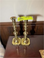 PAIR OF BRASS COLORED CANDLE STICK HOLDERS 10.5IN