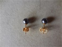 Pair-Black Pearl Earrings.