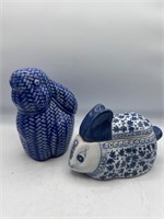 Blue and white bunnies (one flawed)