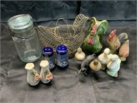 5 SETS OF SALT AND PEPPER SHAKERS WIRE CHICKEN