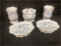 Blue and White Floral Scalloped Bathroom Set