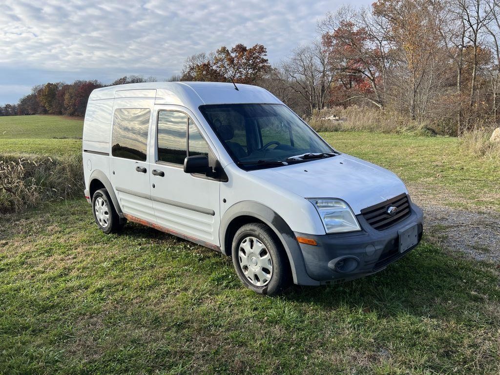 2011 Ford transit Connect cargo van automatic 2wd