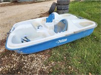 Pelican pedal boat