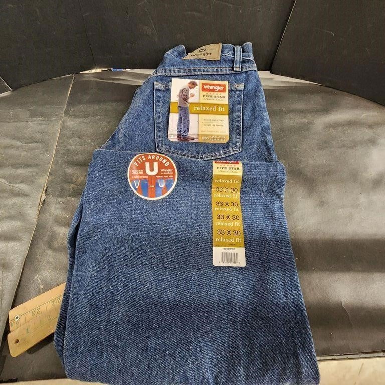 New Wrangler jeans | Live and Online Auctions on HiBid.com