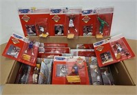 (39) 1995 Starting Line up NBA  Action Figures