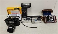 Lot Asst 35mm Cameras & Flash Attachment