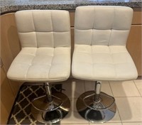 M - PAIR OF PADDED BARSTOOLS W/FOOTRESTS (K4)