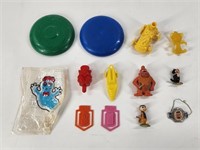 ASSORTED LOT OF VINTAGE CEREAL PREMIUMS