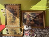 Wall Frame Decor Set with plates