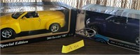 B - LOT OF 2 DIE-CAST CARS (A51)