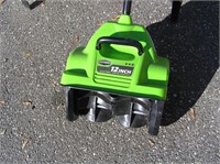 Greenworks 12 inch electric snow blower, like new