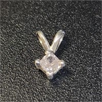$1000 14K  Diamond (0.15Ct,I3,Light Pink) Pendant