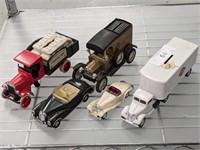 ASSORTED DIE CAST AND DIE CAST BANKS