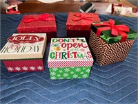 ASSORTMENT OF CHRISTMAS BOXES