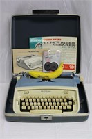 1960's Royal "Safari" Typewriter W/Case + Assess.
