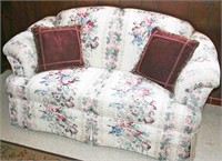 Broyhill Upholstered Loveseat w/ Accent Pillows