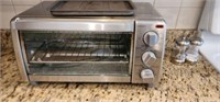 Toaster Oven by Black and Decker