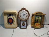Miller Lite, Strohs lighted signs, Lowenbrau clock