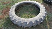 (1) 320/90R50 Tire