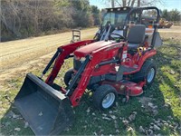 Massey Ferguson GC1705 Tractor with Loader