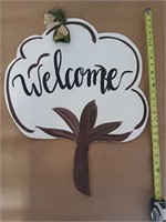 WOODEN COTTON WALL HANGER WELCOME SIGN