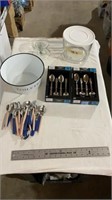 Various spoon sets, toiletrie bucket, pampered