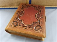 VICTORIAN LEATHER PHOTO ALBUM W/ SEVERAL IMAGES