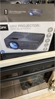 GPX mini projector w/Bluetooth