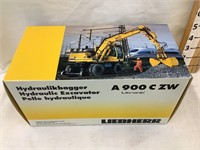 Liebherr A900 C ZW Hydraulic Excavator, 1:50,