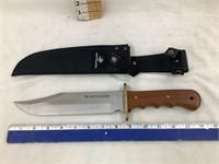 Winchester Hunting Knife w/ Sheath, 8 3/4” Blade,