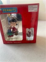 Peanut Lucy holiday ornament