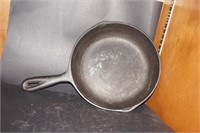 #5 8 1/8 inch Cast Iron Frying Pan