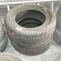 Pair of Nexen Roadway HP 255/60R17 Tires