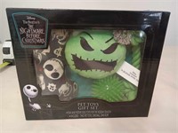 NIGHTMARE BEFORE CHRISTMAS PET TOYS GIFT SET