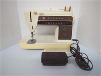 Vintage 1978 Singer Athena Touch-Tronic 1060