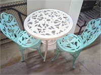 Cast Iron Patio Table w/2 chairs