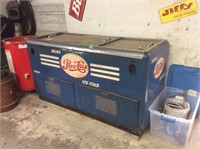 Vintage Pepsi cooler, works well, 64x24x34