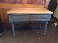 Antique butcher block table w/drawers and cutting