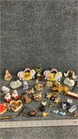 Various knickknacks and miniatures