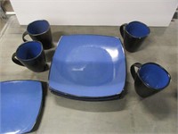 Lot of 4 plates & 4 Cups