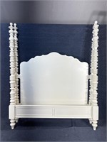 QUEEN SIZE WHITE TALL POSTER BED
