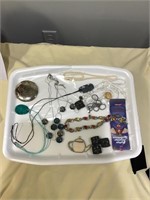 Nice tray lot of misc. costume jewelry