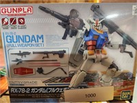 Gundam full weapon set.