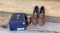 New lace up size 10 1/2 men’s Sperry’s